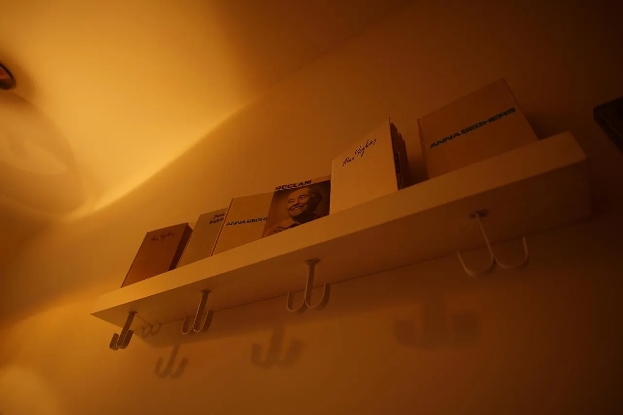 Hotel Bett Und Buch Berlin