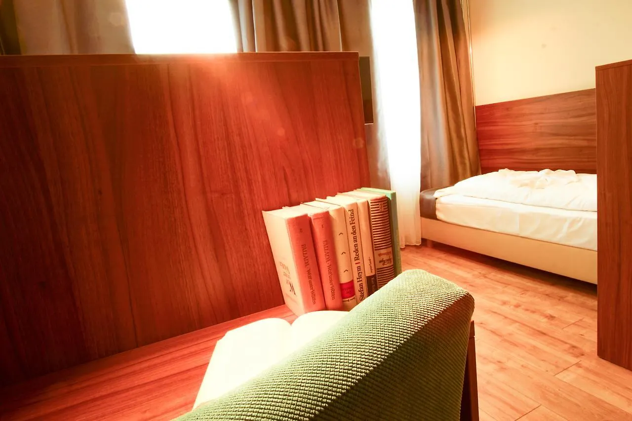 Hotel Bett Und Buch Berlin 3*,