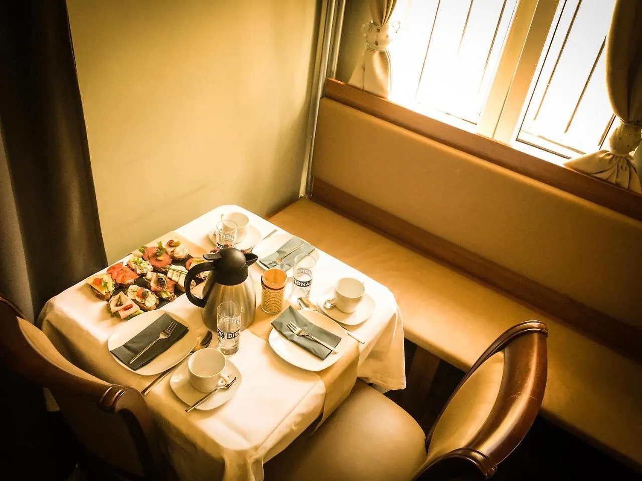 Hotel Bett Und Buch Berlin